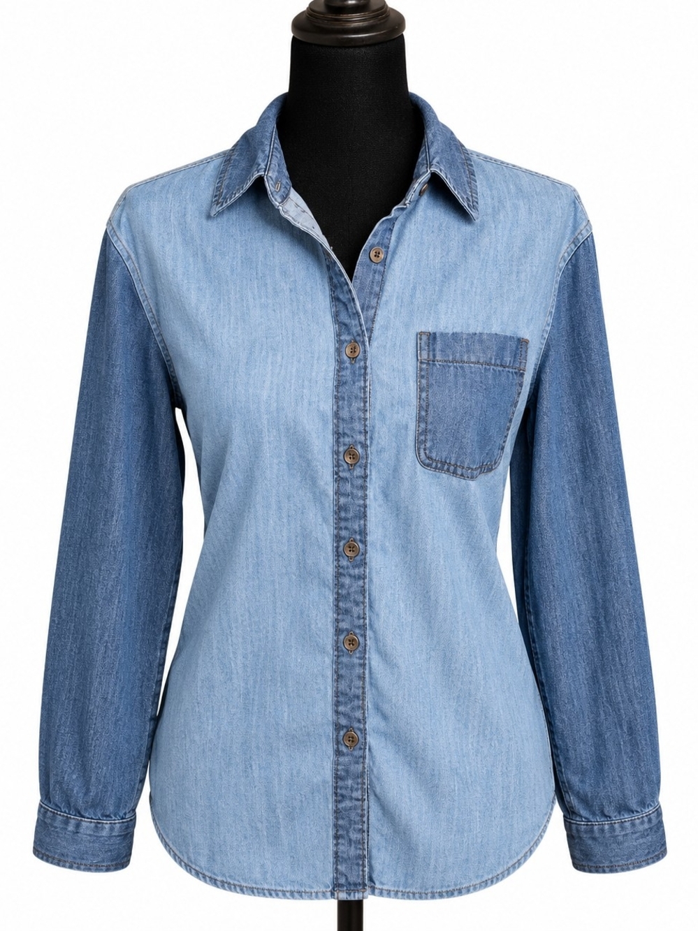 A.N.A. A New Approach Two-Tone Chambray Button-Down Shirt – Size Small